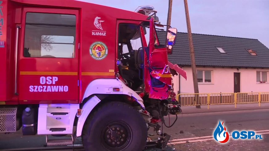 Zderzenie wozów strażackich, jadących do pożaru. 6 strażaków rannych. OSP Ochotnicza Straż Pożarna