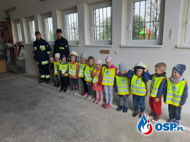 Przedszkolaki z wizytą w remizie OSP Morzewo OSP Ochotnicza Straż Pożarna