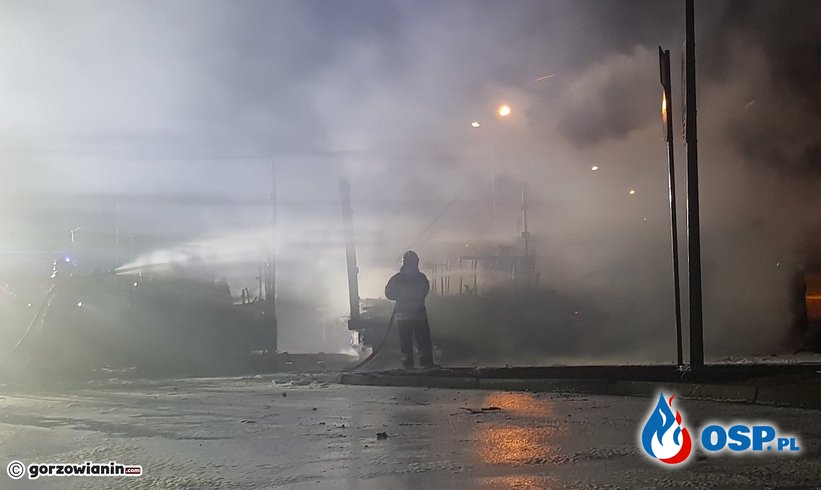 Ogromny pożar ciężarówki na stacji paliw w Gorzowie Wielkopolskim. OSP Ochotnicza Straż Pożarna