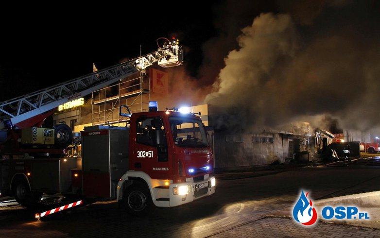 Duży pożar hurtowni w Opolu OSP Ochotnicza Straż Pożarna