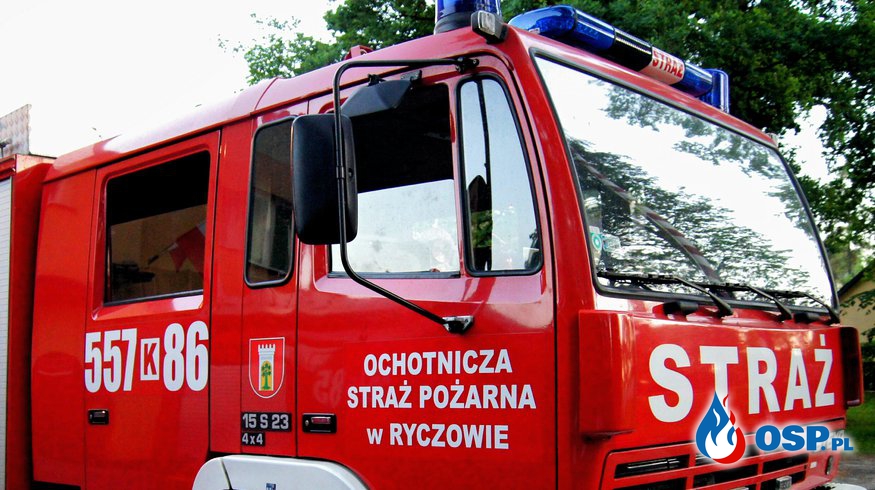 Wypadek drogowy - Ryczów ul. Jana Pawła II OSP Ochotnicza Straż Pożarna
