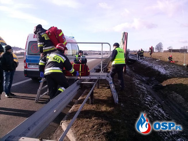 Wypadek samochodu osobowego na autostradzie A4 OSP Ochotnicza Straż Pożarna