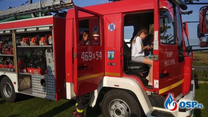 Pokaz strażacki na festynie - uczymy dzieci pierwszej pomocy OSP Ochotnicza Straż Pożarna