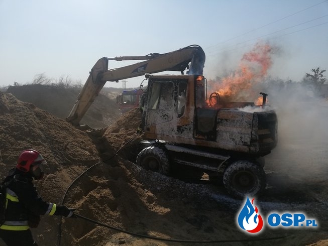 Koparka spłonęła na placu budowy OSP Ochotnicza Straż Pożarna