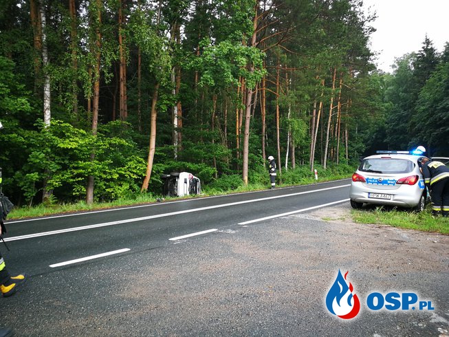 Niesprzyjające warunki na drodze OSP Ochotnicza Straż Pożarna