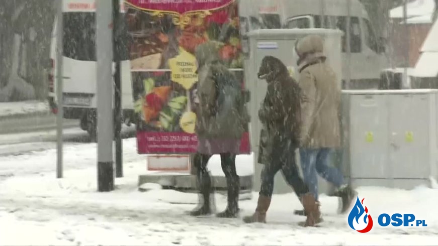Czerwony alert pogodowy. Groźne opady śniegu i wichury w całej Polsce! OSP Ochotnicza Straż Pożarna