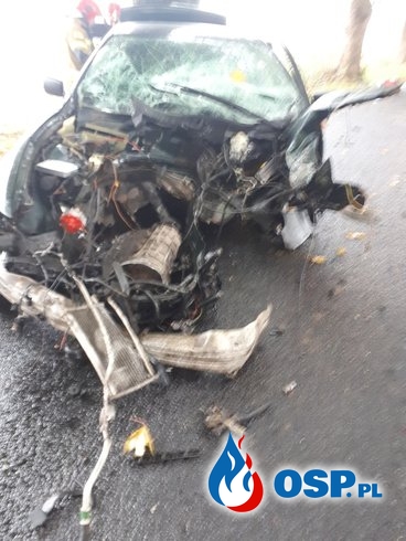 Wypadek samochodu osobowego koło Ostrowa OSP Ochotnicza Straż Pożarna