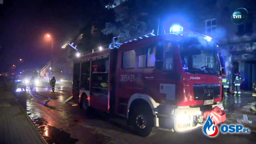 Dwie osoby ranne po pożarze kamienicy w Łodzi OSP Ochotnicza Straż Pożarna