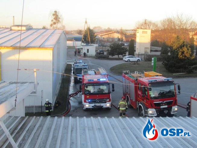 Pożar hali produkcyjo-magazynowej OSP Ochotnicza Straż Pożarna