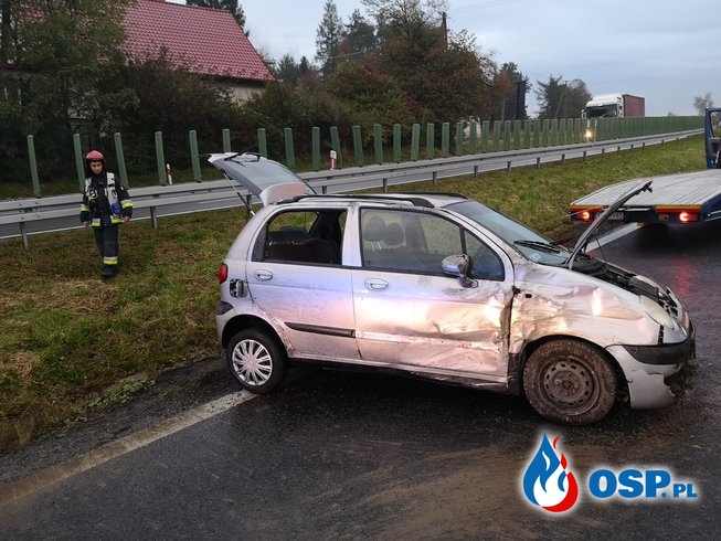Kolizja samochodu osobowego na DK7 - 9 października 2019r. OSP Ochotnicza Straż Pożarna
