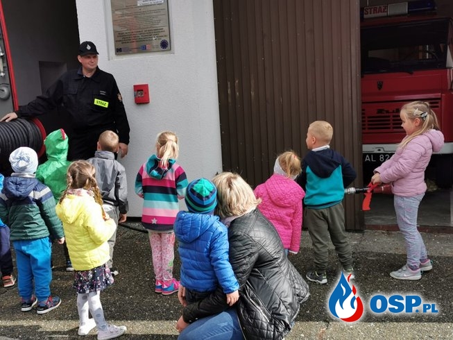 Przedszkolaki w OSP OSP Ochotnicza Straż Pożarna