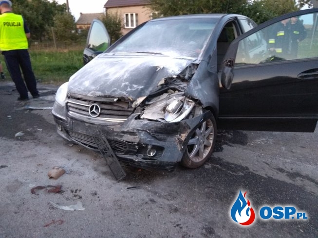 Wypadek dwóch samochodów – Różanna OSP Ochotnicza Straż Pożarna