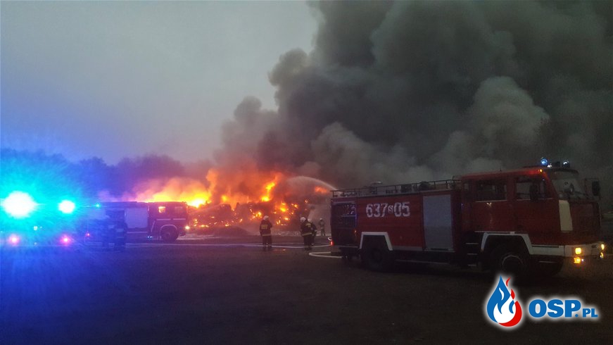 Pożar złomowiska w Tarnowskich Górach OSP Ochotnicza Straż Pożarna