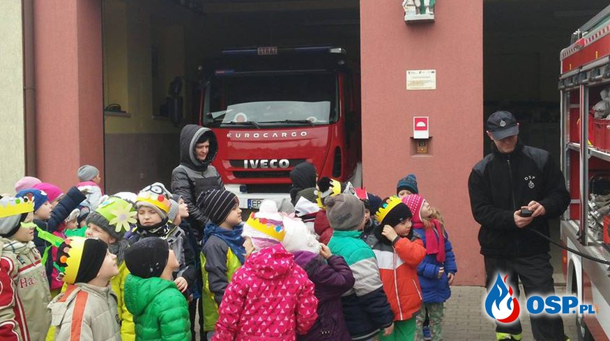 Wizyta dzieci z przedszkola w Woli Zaradzyńskiej OSP Ochotnicza Straż Pożarna