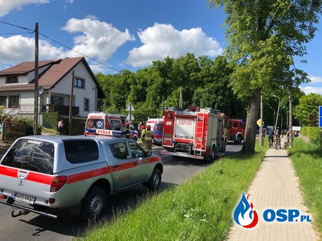 Strażacy po służbie ratowali ofiary wypadku w Morągu. W akcji śmigłowiec LPR. OSP Ochotnicza Straż Pożarna