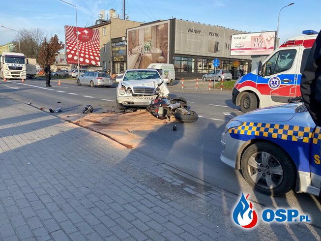 Motocyklista ciężko ranny po zderzeniu z samochodem w Opolu OSP Ochotnicza Straż Pożarna