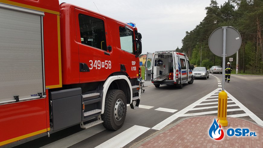 Pijany kierowca uderzył w słup elektryczny - OSP Lipniki OSP Ochotnicza Straż Pożarna