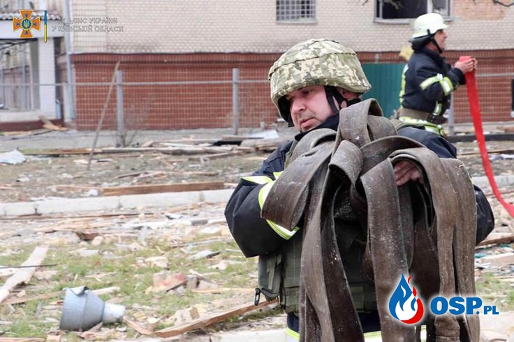 Wojna na Ukrainie. Strażacy niosą pomoc z narażeniem życia. OSP Ochotnicza Straż Pożarna