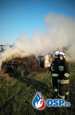 Drewniana stodoła i baloty słomy doszczętnie spłonęły OSP Ochotnicza Straż Pożarna