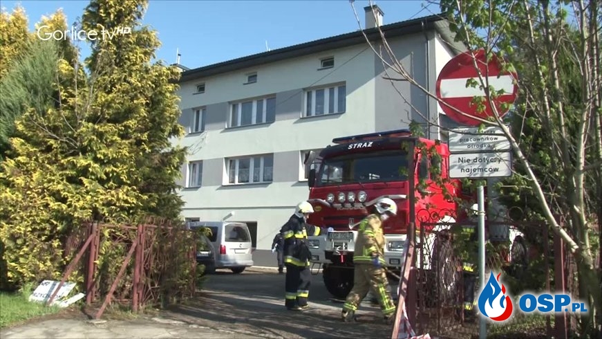 Dwóch nastolatków spadło z dachu. 17-latek zginął, 16-latek w szpitalu. OSP Ochotnicza Straż Pożarna