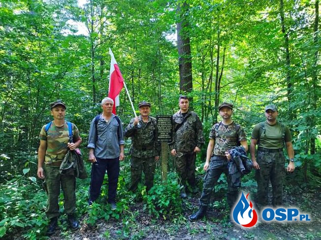 Druhowie na Rajdzie Partyzanckim upamiętniającym 84. rocznicę agresji ZSRR na Polskę OSP Ochotnicza Straż Pożarna