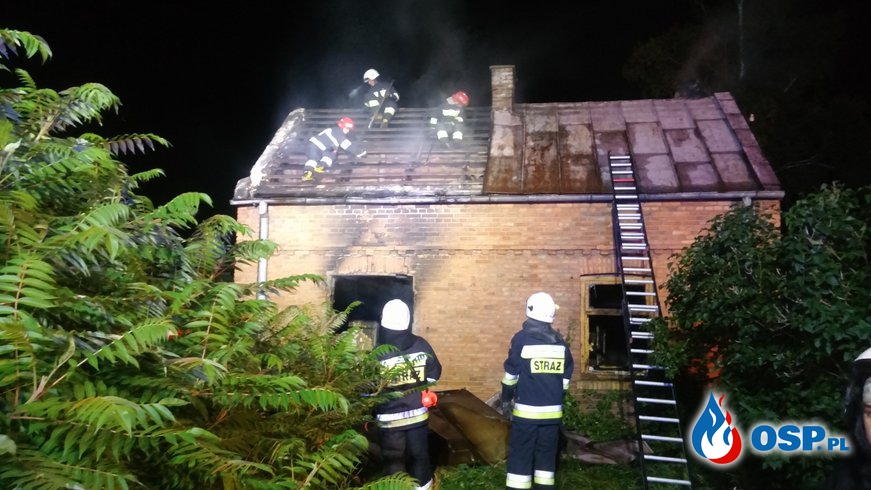Pożar opuszczonego budynku mieszkalnego w Glinojecku OSP Ochotnicza Straż Pożarna