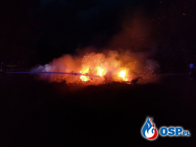 Pożar słomy Kuźnica Trzcińska OSP Ochotnicza Straż Pożarna