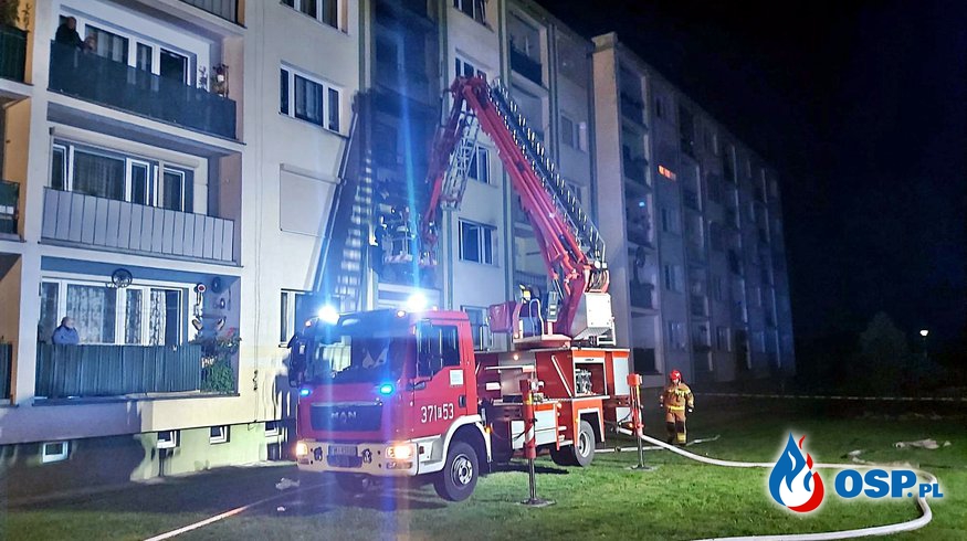 Tragedia w Międzyrzeczu. Kobieta zginęła w płonącym mieszkaniu. OSP Ochotnicza Straż Pożarna