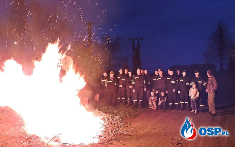 Upamiętnienie przez strażaków OSP 1050 rocznicy Chrztu Polski OSP Ochotnicza Straż Pożarna