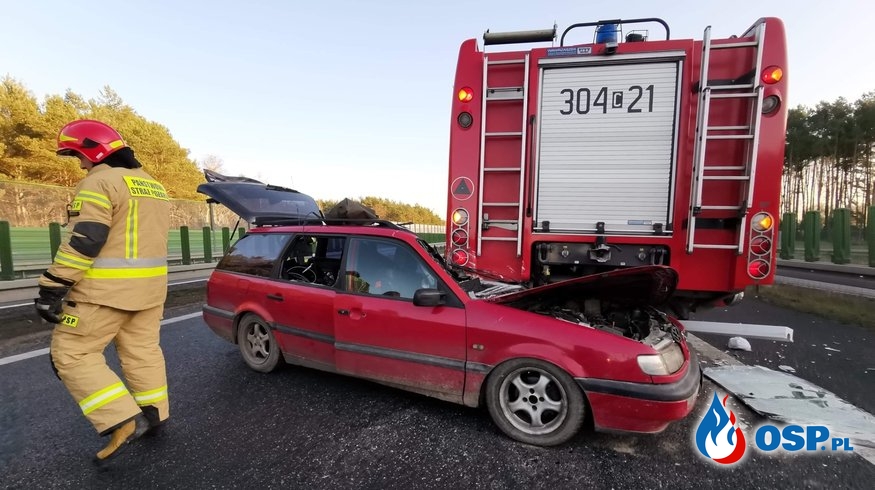 Auto wbiło się w wóz strażacki, zabezpieczający miejsce wypadku na S10 OSP Ochotnicza Straż Pożarna