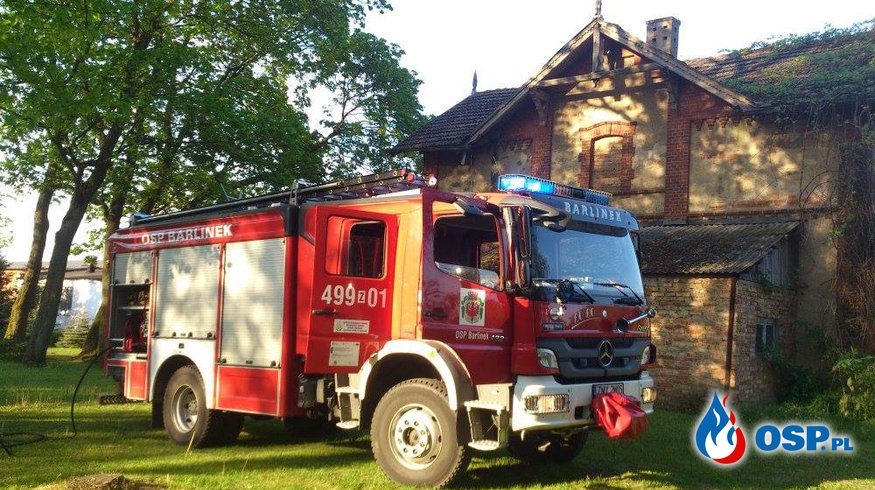 058- 11.05.2016 Strąpie pożar śmieci przy kościele OSP Ochotnicza Straż Pożarna