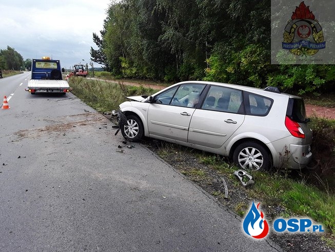 Wypadek strażaków OSP w drodze do zdarzenia. Kobieta trafiła do szpitala. OSP Ochotnicza Straż Pożarna