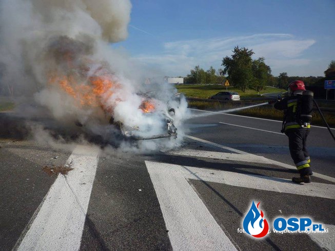 Pożar samochodu na A4. Auto doszczętnie spłonęło OSP Ochotnicza Straż Pożarna