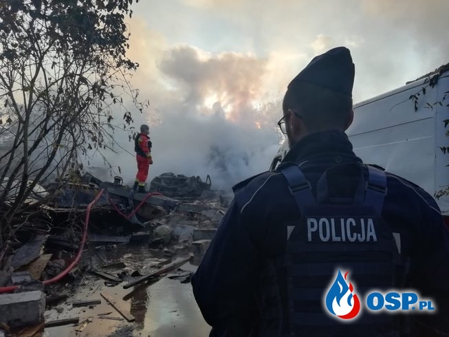 Dramatyczna akcja pod Łodzią. 28-latek doprowadził do wybuchu gazu! OSP Ochotnicza Straż Pożarna