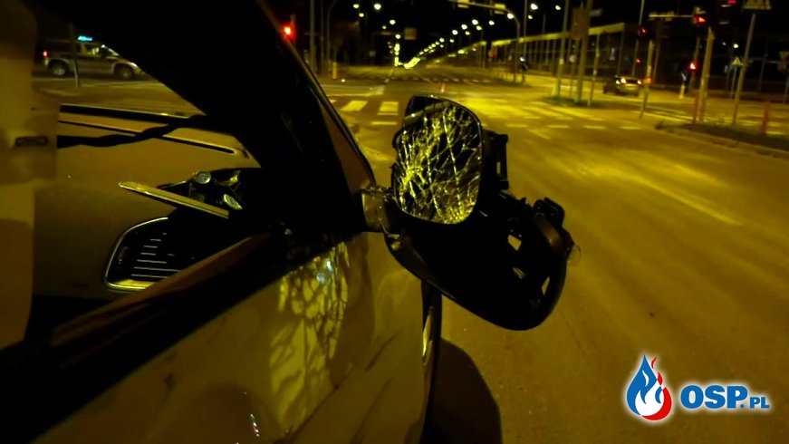Cztery osoby ranne po zderzeniu policyjnego radiowozu z innym samochodem OSP Ochotnicza Straż Pożarna