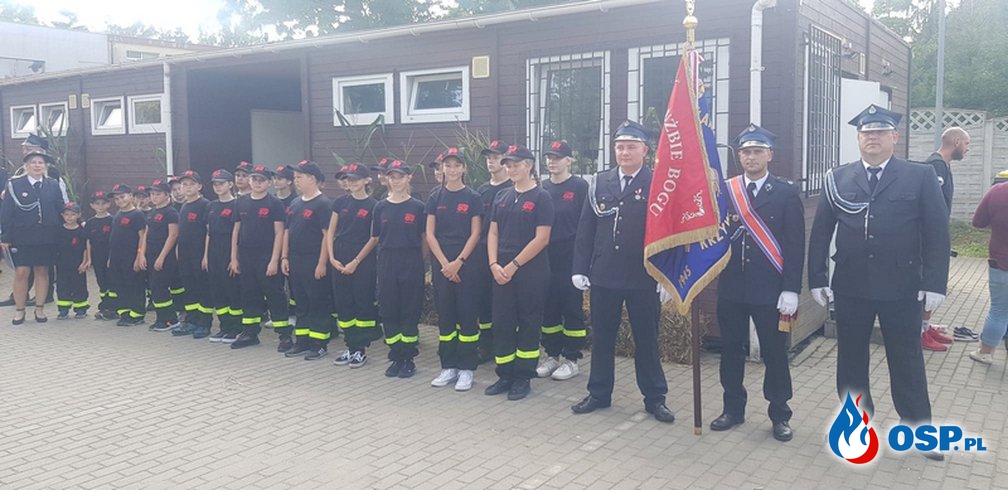 Pasowanie członków Młodzieżowych Drużyn Pożarniczych OSP Ochotnicza Straż Pożarna