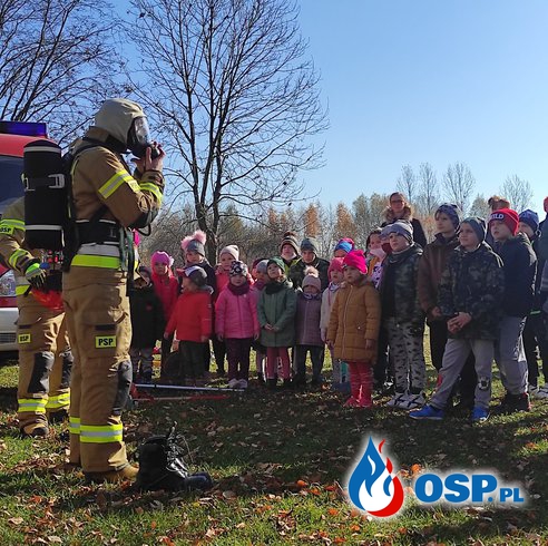 Pogadanka z dziećmi ze Szkoły Podstawowej w Strupinie Dużym OSP Ochotnicza Straż Pożarna