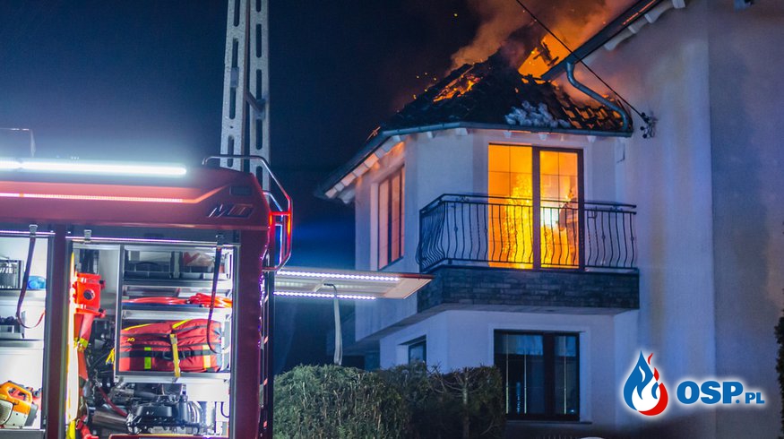 Pożar budynku mieszkalnego w Żędowicach. OSP Ochotnicza Straż Pożarna