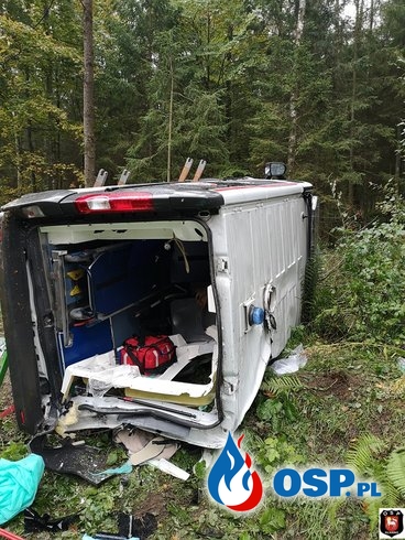 Tragiczne zderzenie karetki z ciężarówką. Zginęła przewożona pacjentka. OSP Ochotnicza Straż Pożarna
