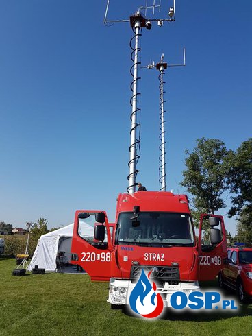 Strażackie ćwiczenia z wykorzystaniem dronów w Wierzchowiskach OSP Ochotnicza Straż Pożarna