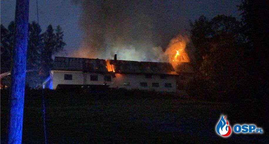 Groźny pożar w Białym Dunajcu. Z ogniem walczy ponad 20 zastępów strażaków. OSP Ochotnicza Straż Pożarna
