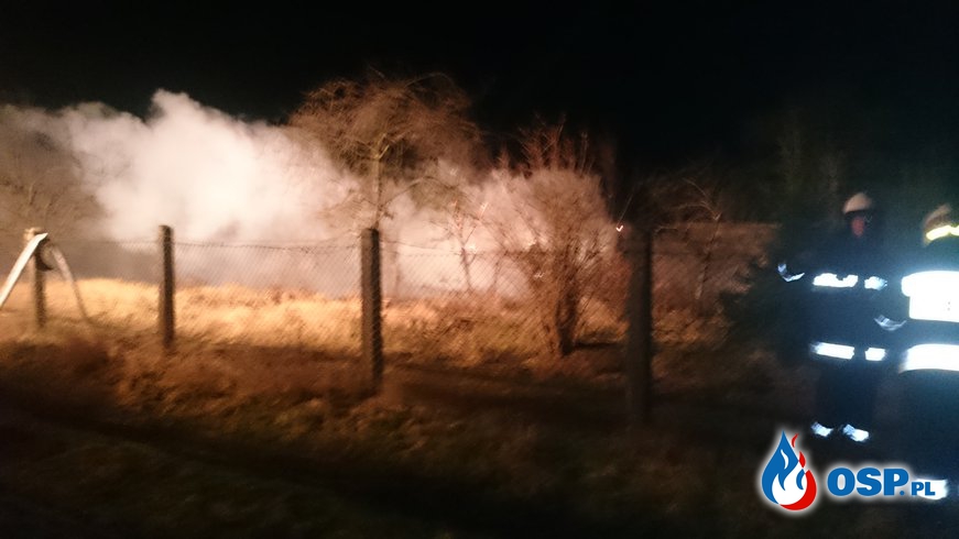 Pożar altany na ogródkach działkowych. OSP Ochotnicza Straż Pożarna