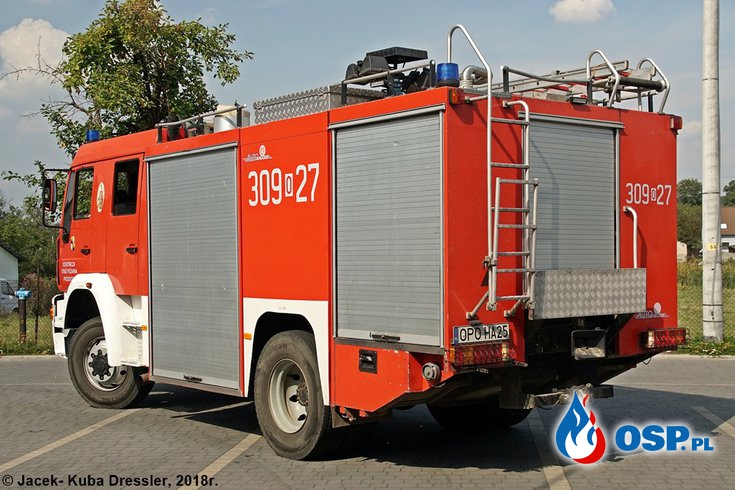 Sesja zdjęciowa wozów strażackich OSP Ochotnicza Straż Pożarna