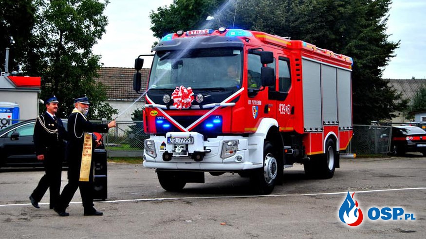 Nowy wóz ratowniczo-gaśniczy w remizie OSP Przybiernów OSP Ochotnicza Straż Pożarna