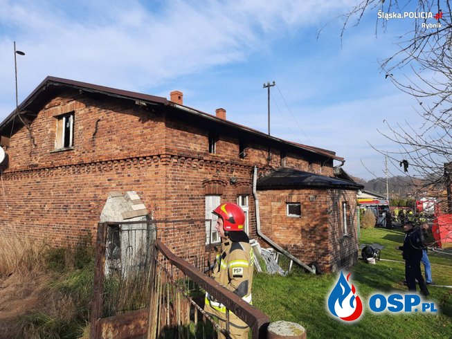 Dwie osoby nie żyją. Tragiczny finał pożaru domu na Śląsku. OSP Ochotnicza Straż Pożarna
