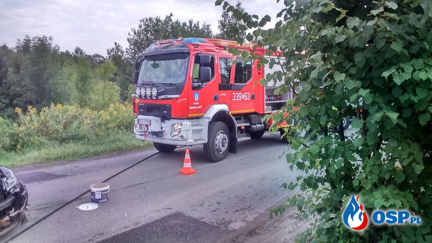 Wypadek z udziałem motocyklisty OSP Ochotnicza Straż Pożarna