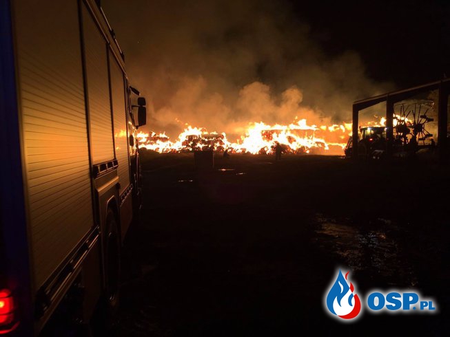 Wielki pożar bel słomy OSP Ochotnicza Straż Pożarna