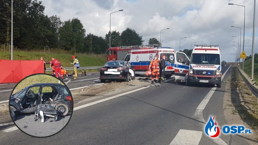 4 osoby zginęły w zderzeniu dwóch samochodów. Tragiczny wypadek w Olecku. OSP Ochotnicza Straż Pożarna