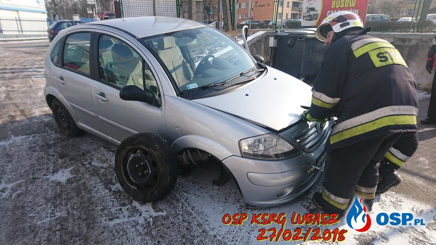 Zderzenie samochodu osobowego z samochodem ciężarowym OSP Ochotnicza Straż Pożarna
