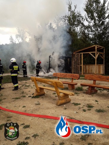 Dziwiszów: Pożar drewnianej altany. OSP Ochotnicza Straż Pożarna